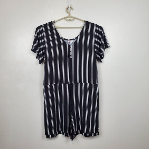 LuLaRoe Xanthe Romper Black White Striped Short Sleeve Pockets Size XL (16-18) - Picture 1 of 10